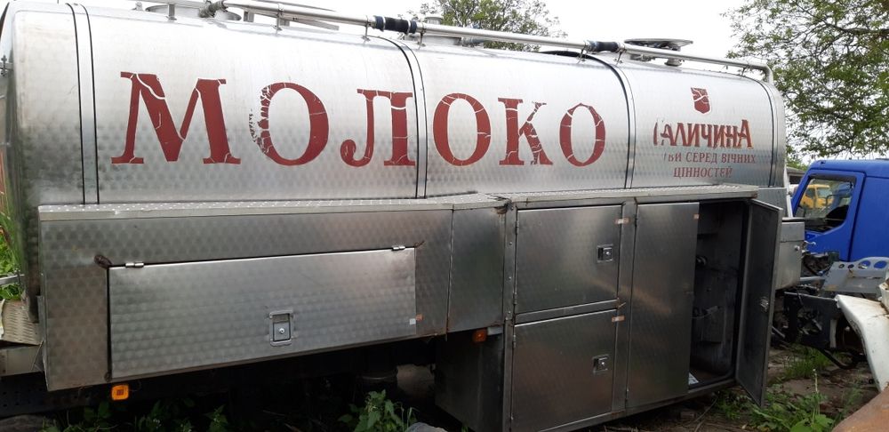 Цистерна автоцистерна бочка харчова нержавійка Ціна від 8000-12000$ PR