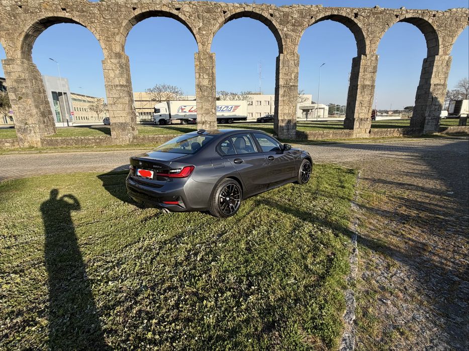 BMW 330e Plug-in 292cv