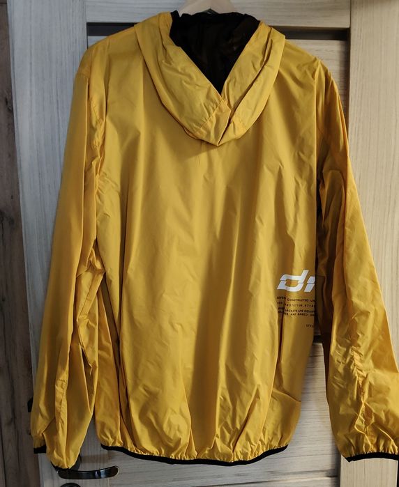 kurtki wiatrówki rozm L - unisex