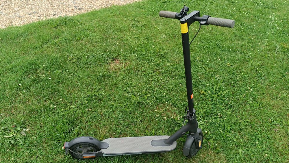 Hulajnoga  Elektryczna XIAOMI MI ELECTRIC SCOOTER 1S