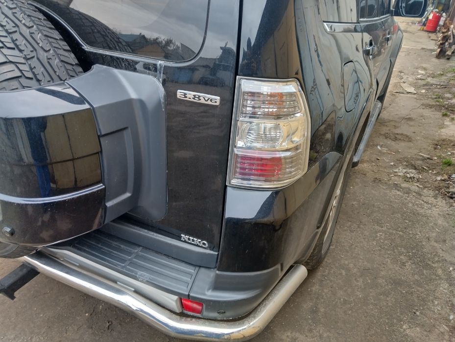 Разборка Митсубиши паджеро вагон 4, Mitsubishi Pajero Wagon 3.8 бензин