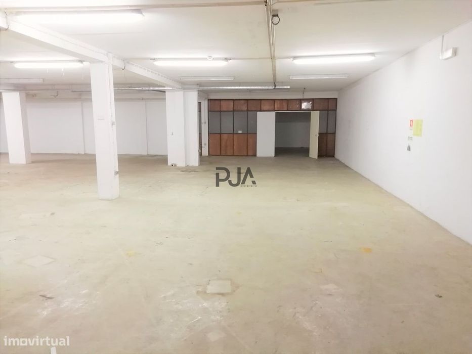 Armazém para arrendar em Viseu