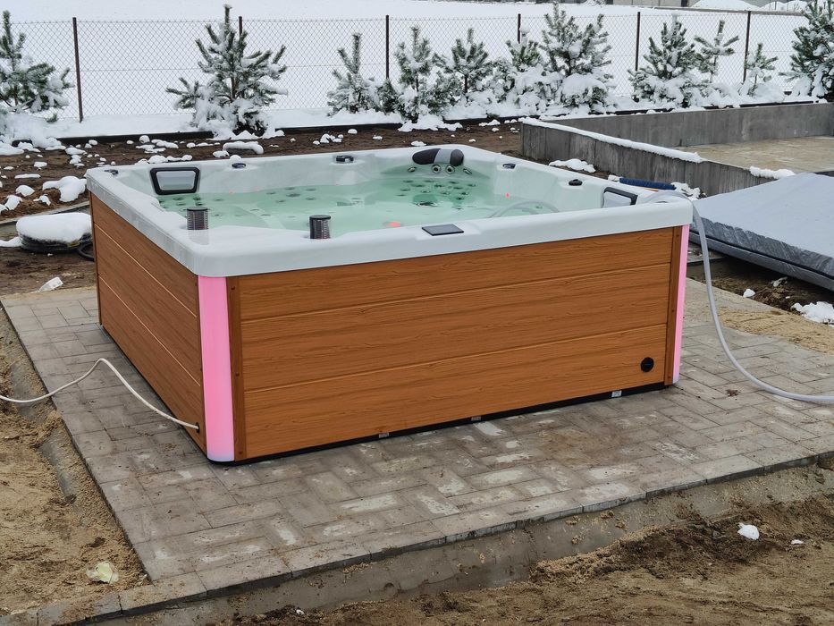 Jacuzzi ogrodowe , wanna spa , hydromasaż - Balboa , Gecko , Sundance
