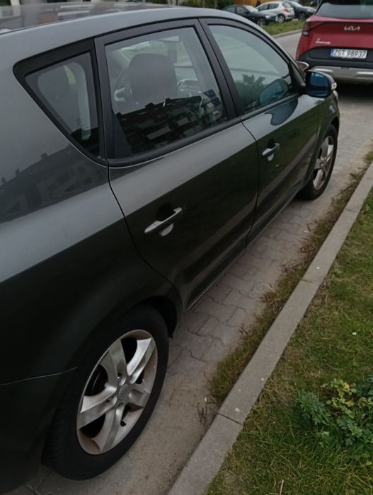 Samochód kia cee'd