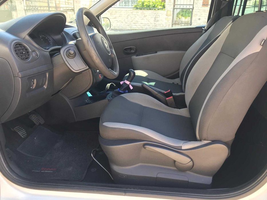 Renault Clio 3  -  1.5 dCi Diesel