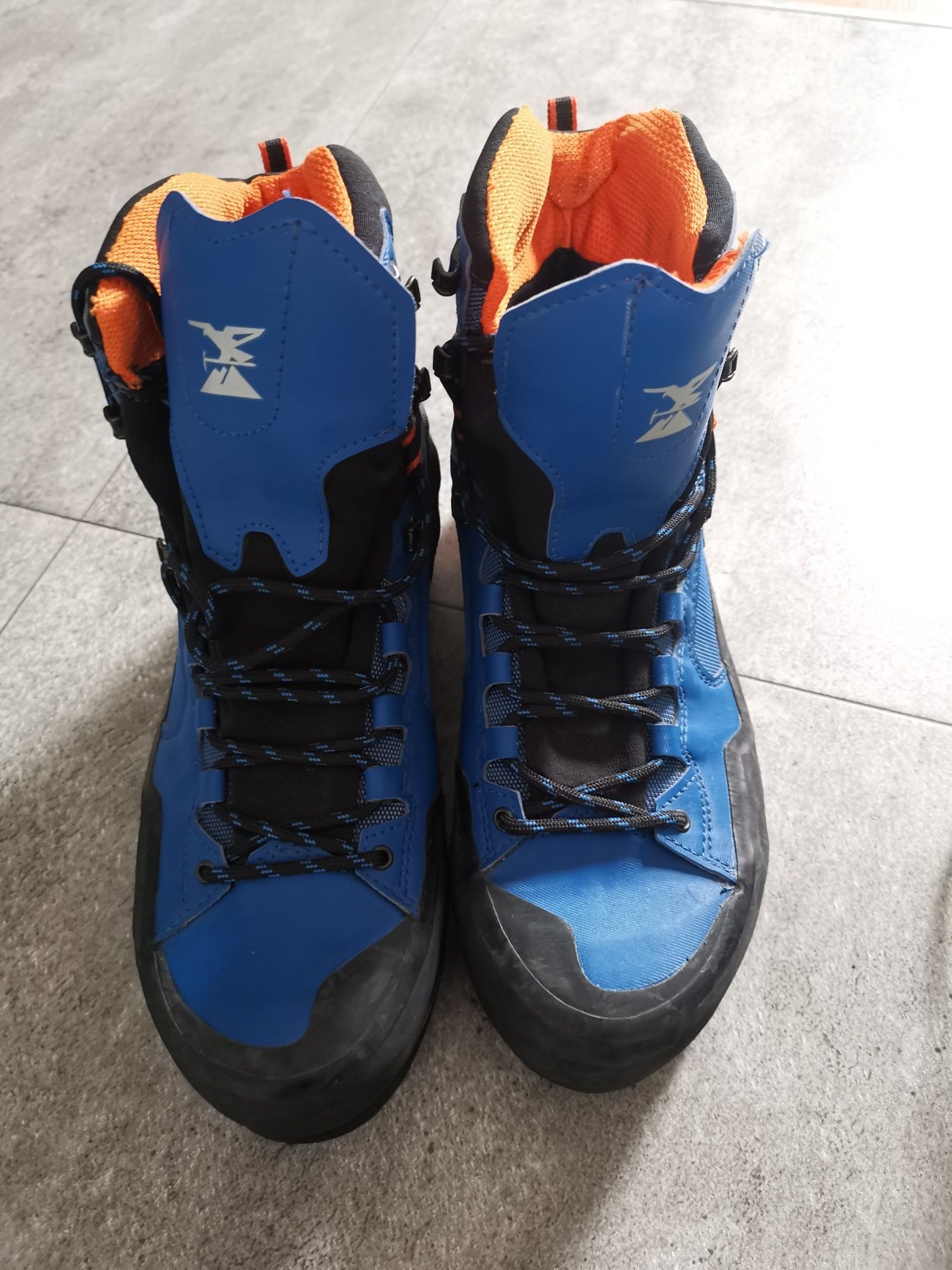 Scarponi shop alpinismo simond