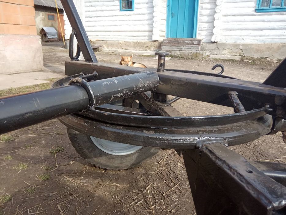 Віз, фіра, на гумовому ходу