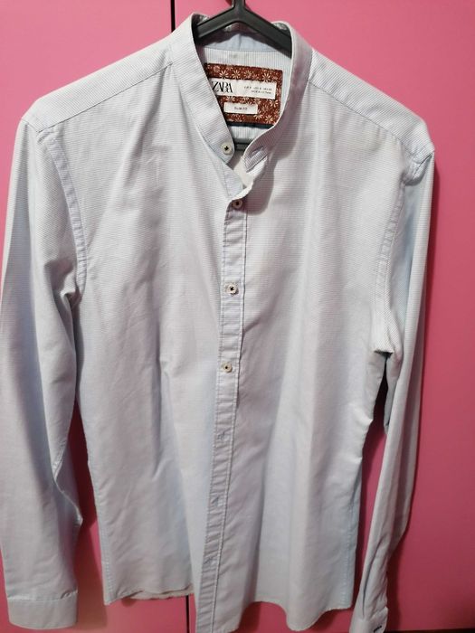 Camisa de rapaz azul e branca zara
