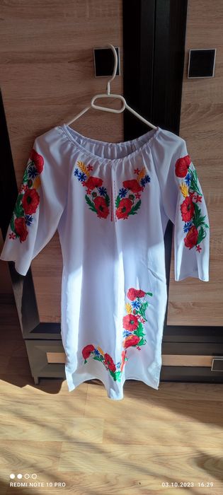 Продам вишите плаття