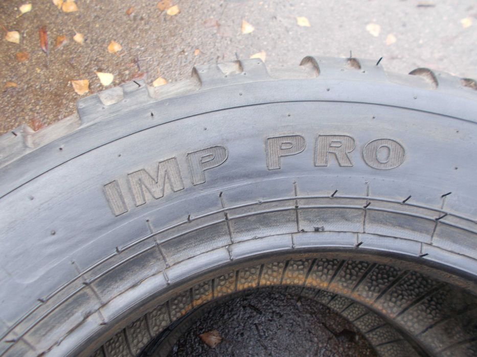 Opony  10,5 / 65 / 16.  GALAXY.  2 sztuki.  Opony  Rolnicze.