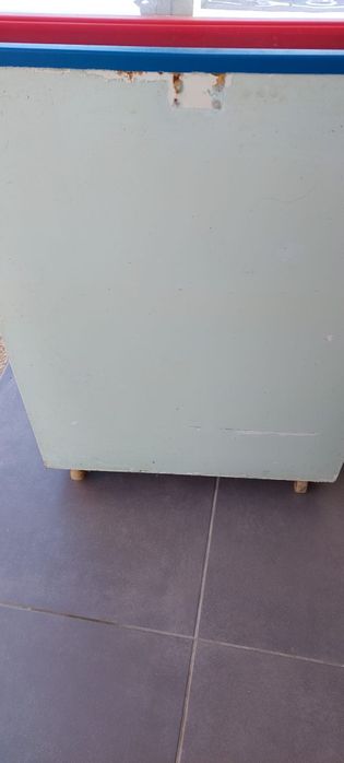 Arca congeladora grande a funcionar na perfeição