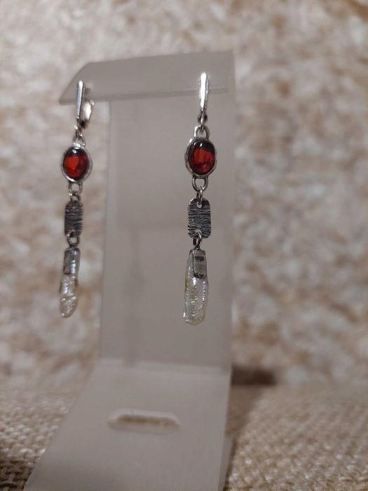 серебряные серьги с гранатами и жемчугом