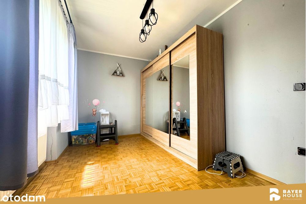 Dom wolnostojący z garażem, do zamieszkania, Żerniki