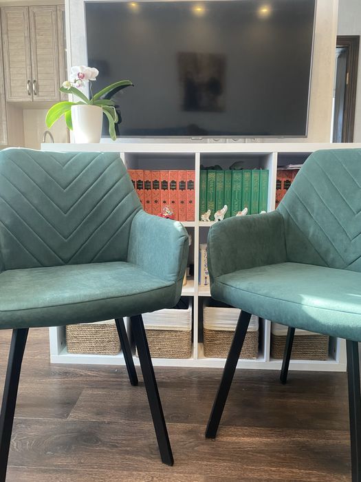 Продам стул-кресло для гостинной, кухни