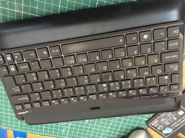 Peças Portátil ASUS Eee PC 1015 - ecrã-bat-dissipador-colunas-wifi-et