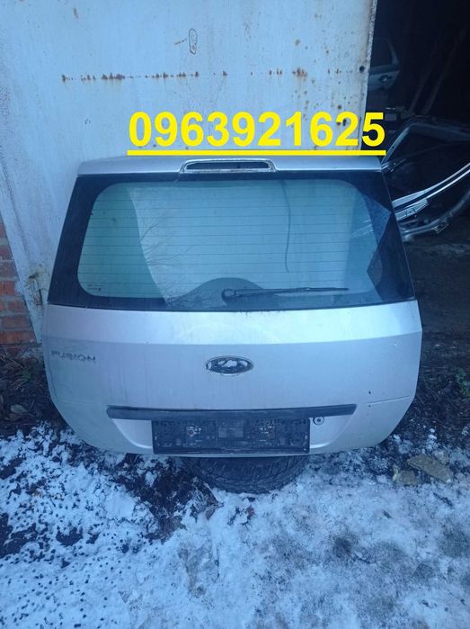 Кришка багажника ford fusion 02-12