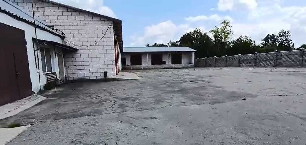 1000м2 склад з рампою +офіс з сховищем