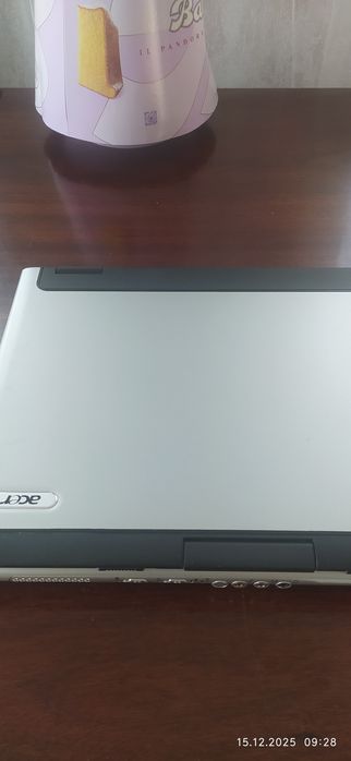 Ноутбук accer під паролем.