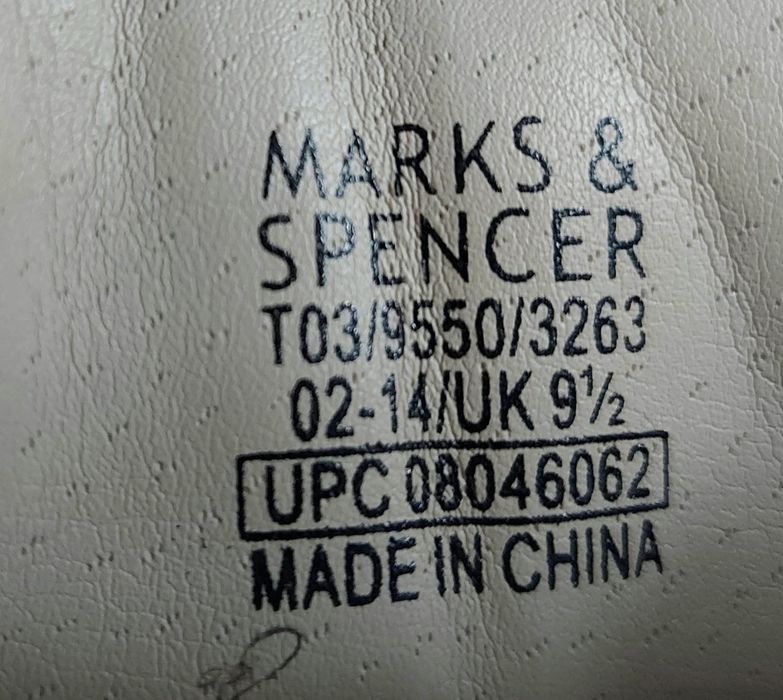 Макасини фірми clarks оригінал 

Розмір по бірці: 28.5-29см 

Взуття