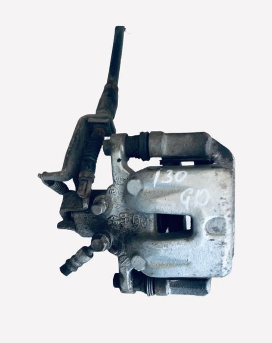 Супорт задній правий Hyundai I30 2 II GD Kia Ceed II JD