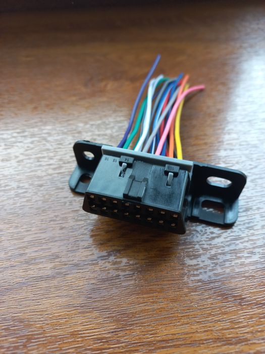 Продається розєм діагностичний OBD 2 новий