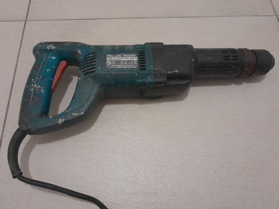 Młot udarowy Makita HK0500