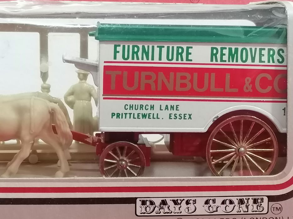 Carruagem miniatura metal Days Gone, insc Furniture Removers, Lledo