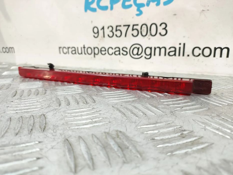 TERCEIRO STOP ORIGINAL AUDI A3 (8L)