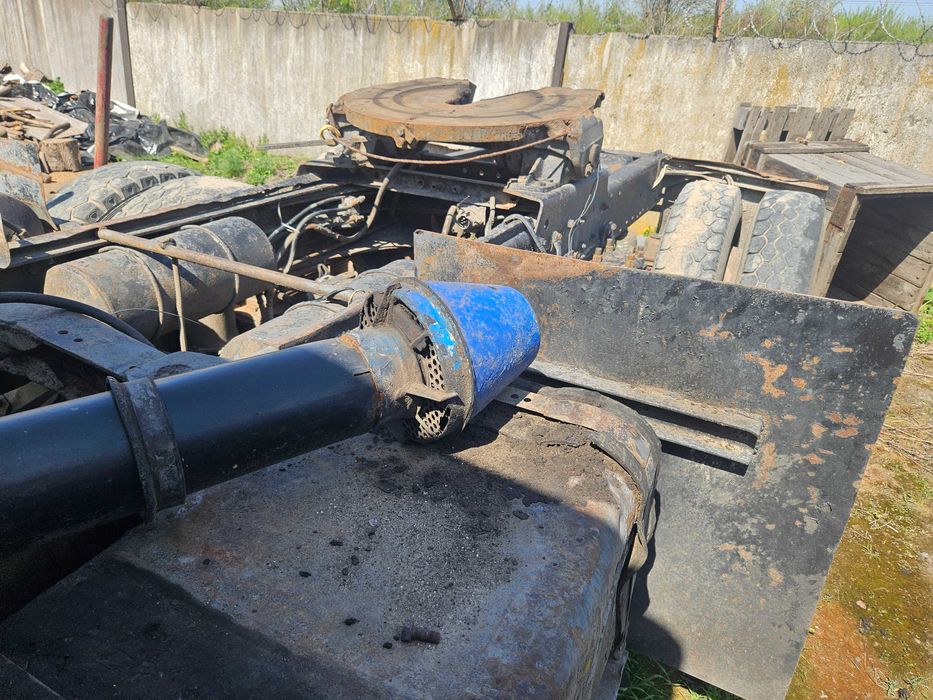 Сідловий тягач Камаз-5410