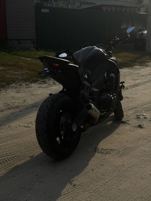Мотоцикл KAWASAKI Z1000