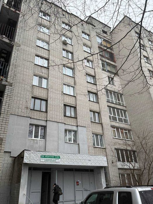 Продам кімнату в гуртожитку, вул. Білова, район Голлівуду