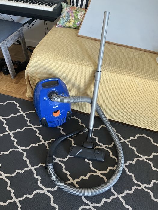 Aspirador marca AEG