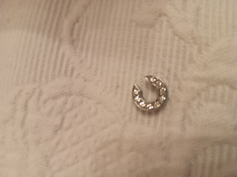 Letra C com btilhantes