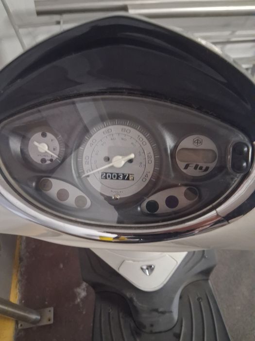 Piaggio Fly 125 — scooter 125cc