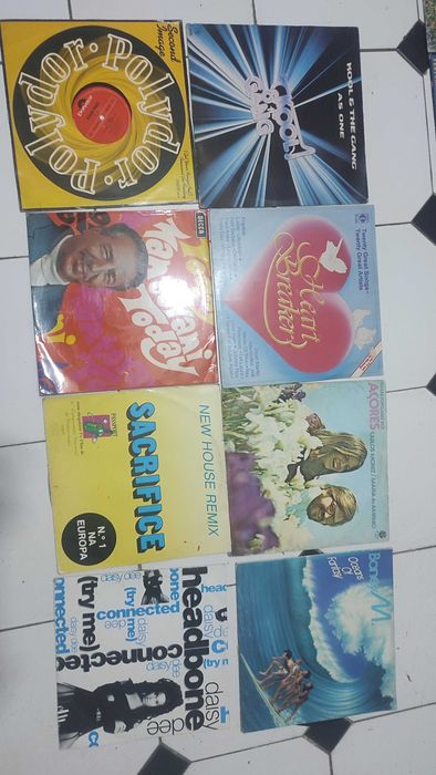32 Discos LP Música Portuguesa e Estrangeira