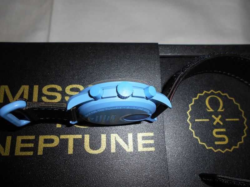 Moonswatch Misja do Neptuna Złoty bimber SO33N101-108