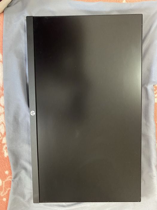 •Monitor HP •Teclado • Mesa • Impressora