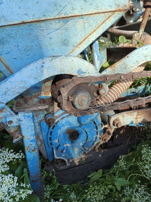 Продам сеялку СУПН 8 гидравлика