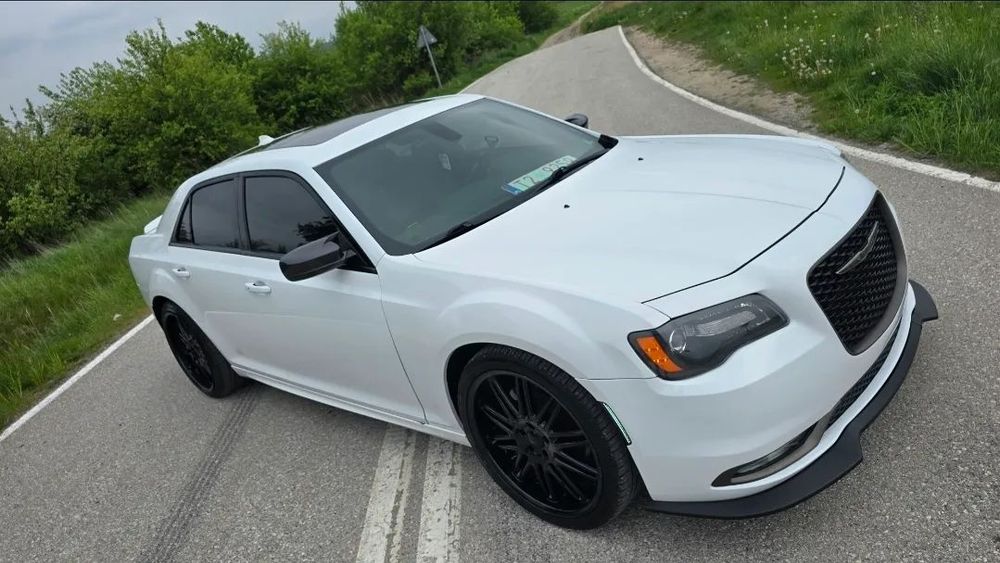 Chrysler 300S