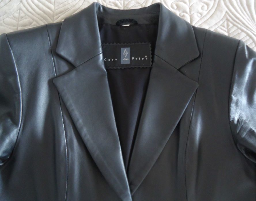 Casa da Peles  -  Blazer slim fit em cabedal polido