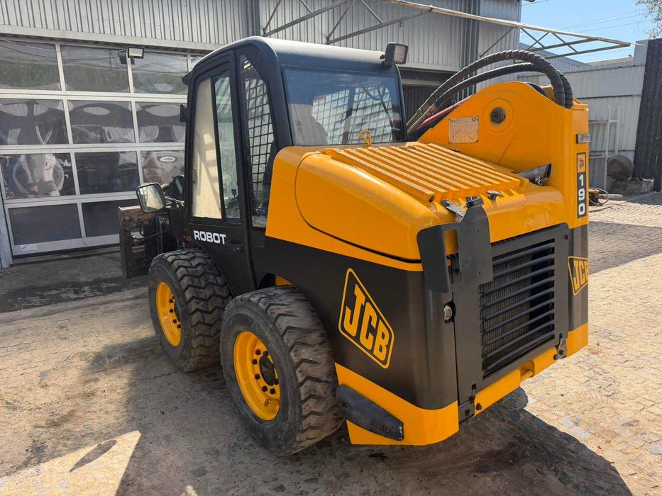 JCB 190 HF мінінавантажувач.фреза