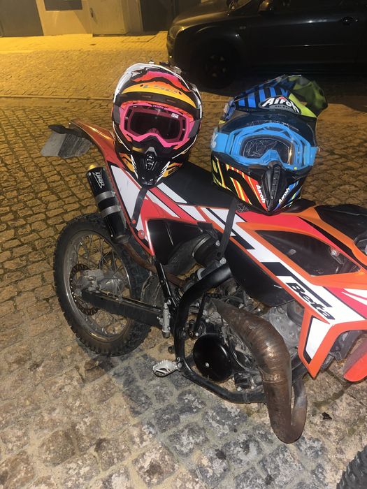 Vendo beta 50rr com extras