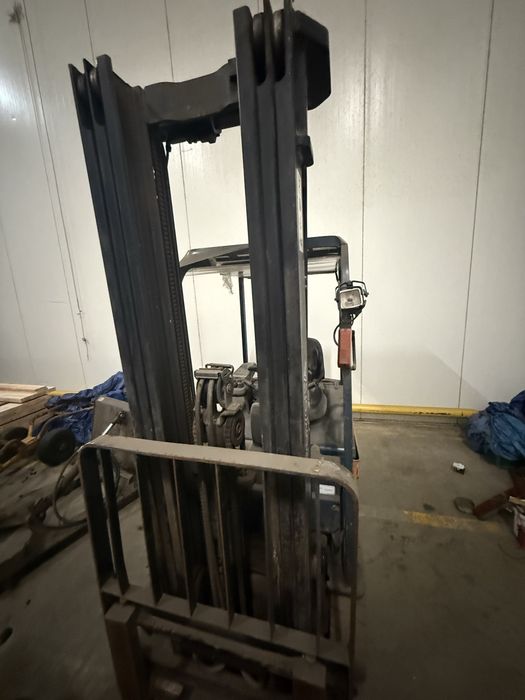 Wózek widlowy toyota elektryczny