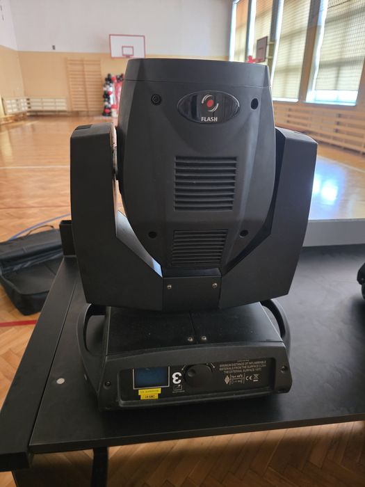 Ruchome głowy beam 230W 7R