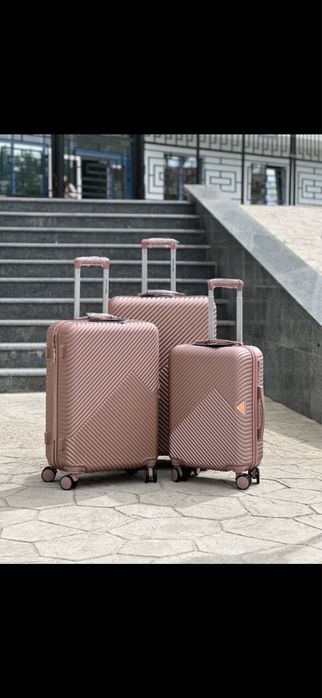 Валіза середня рожева + кейс у подарунок