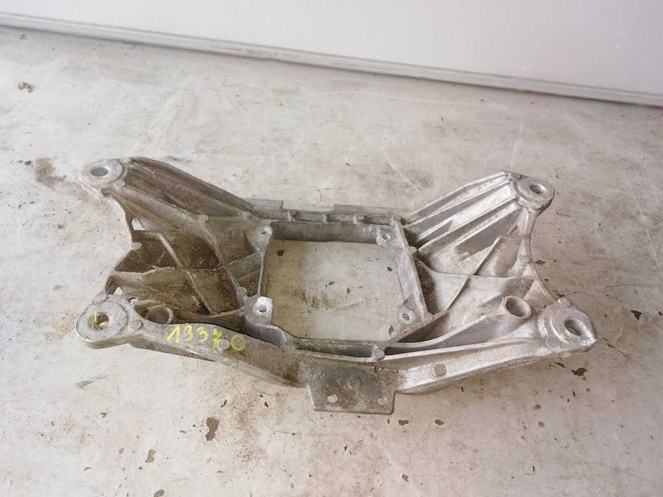 Audi A6 C7 3.0 TDI Łapa Wspornik Podpora Skrzyni Biegów