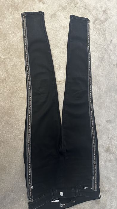 Calças pretas moschino