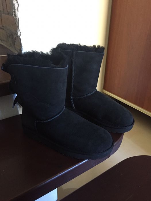UGG нові жіночі чорні