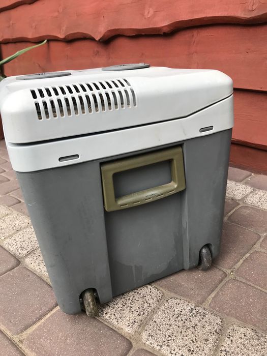 Lodówka turystyczna samochodowa