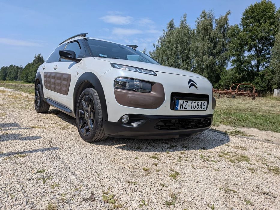 Citroën C4 Cactus Citroën C4 Cactus 1.6 Blue HDi Shine + dodatki  VAT23%